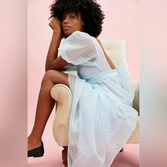 NEW FREE PEOPLE BLUE HAILEY PUFF SLEEVE OPEN BACK MIDI DRESS SIZE 0 - Picture 2 of 3